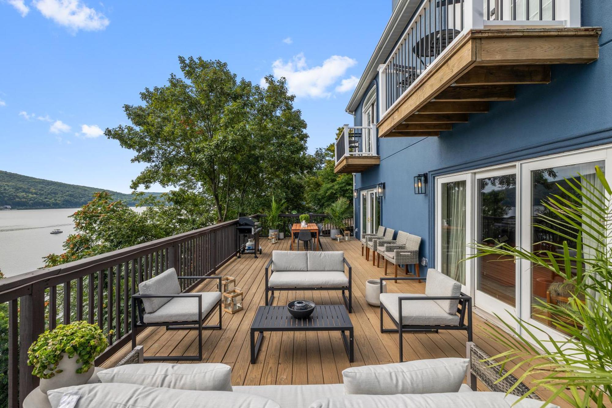 Lakeview House - Hot Tub - Firepit - Stunning Views - Spacious Deck - Cozy Living Room - Bar Greenwood Lake Exterior foto