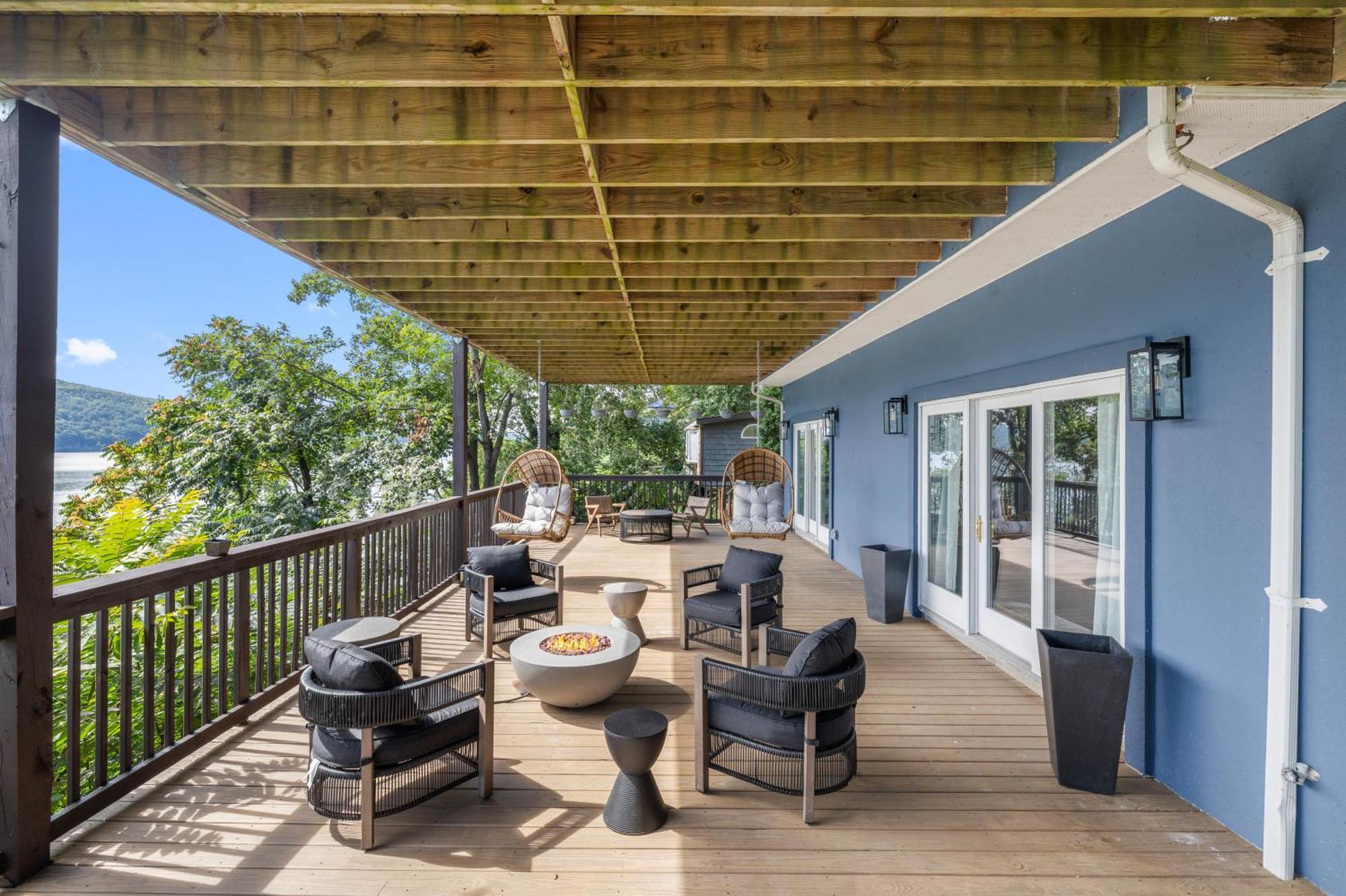 Lakeview House - Hot Tub - Firepit - Stunning Views - Spacious Deck - Cozy Living Room - Bar Greenwood Lake Exterior foto