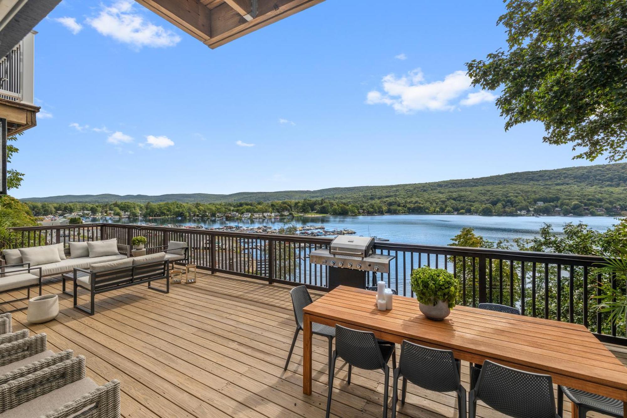 Lakeview House - Hot Tub - Firepit - Stunning Views - Spacious Deck - Cozy Living Room - Bar Greenwood Lake Exterior foto